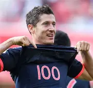 开云体育app下载Uzi焦点对战，莱万多夫斯基与60激战巴黎圣日耳曼分钟，爆冷胜负难料！